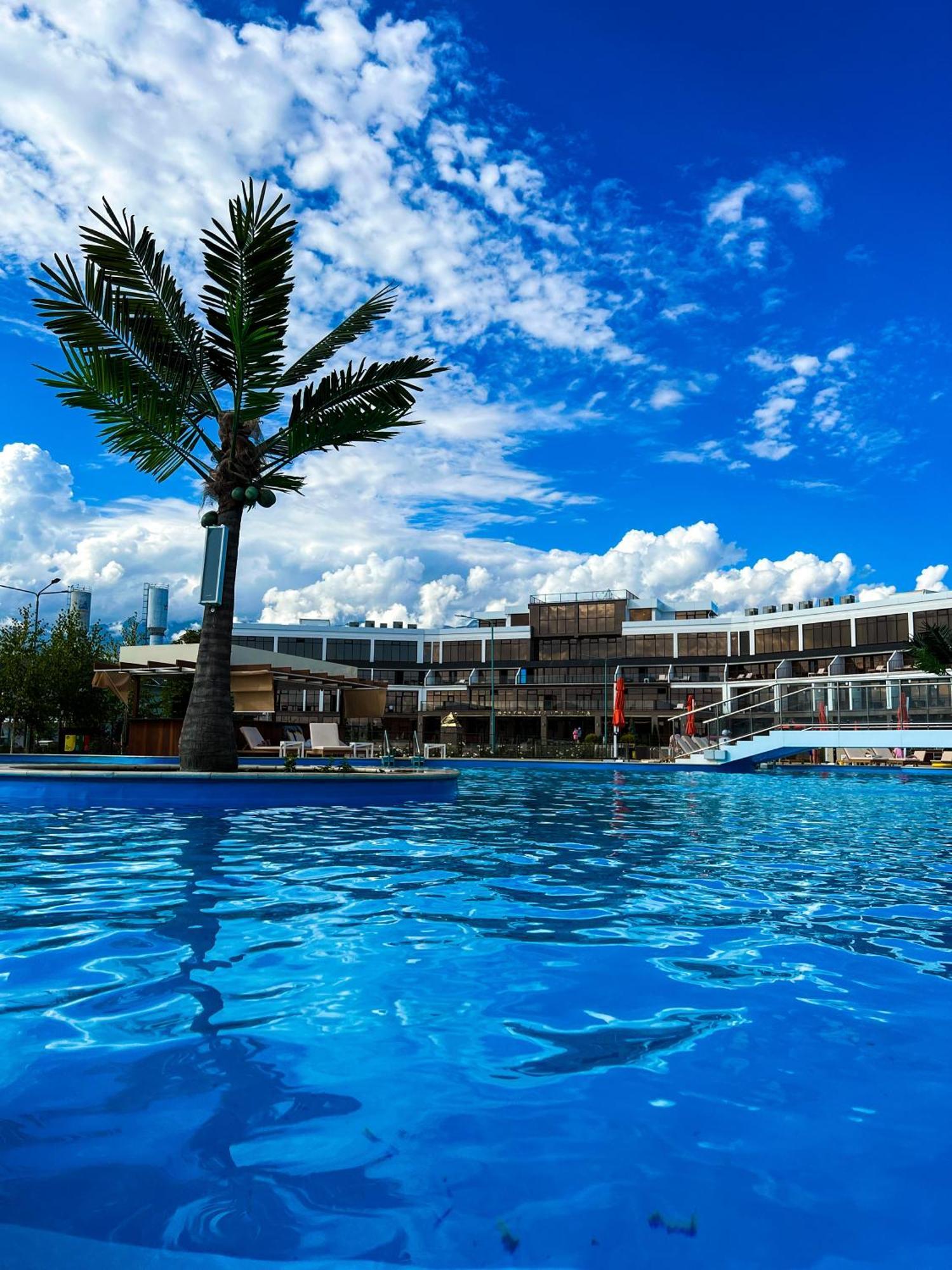 Таунхаус В Baytur Resort Bosteri Exteriör bild
